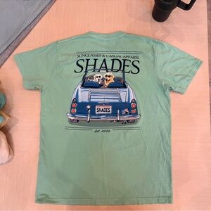 Comfort Colors Shades Green-ish Graphic T-Shirt with Car Print Size M